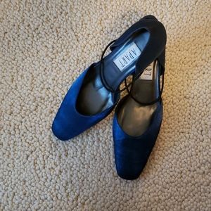 Gorgeous new deep blue dressy heels